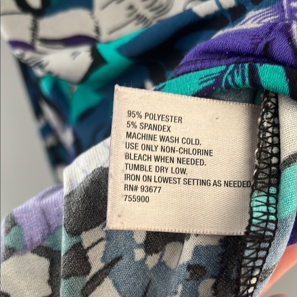 Patterned Women's Top - Multicolor - Picture 7 of 9